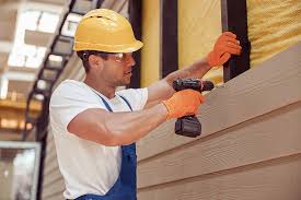 How To Choose The Right Materials for Your Siding Installation in 'Weldon Spring, MO